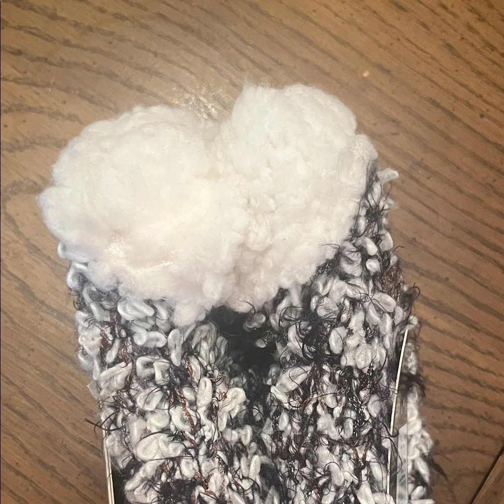 Cé Joli‎ Cozy Knit Sherpa Lined Lounge Socks, NWT